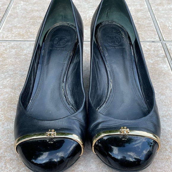 Tory Burch
Black Pacey Cap Toe - Picture 6 of 15